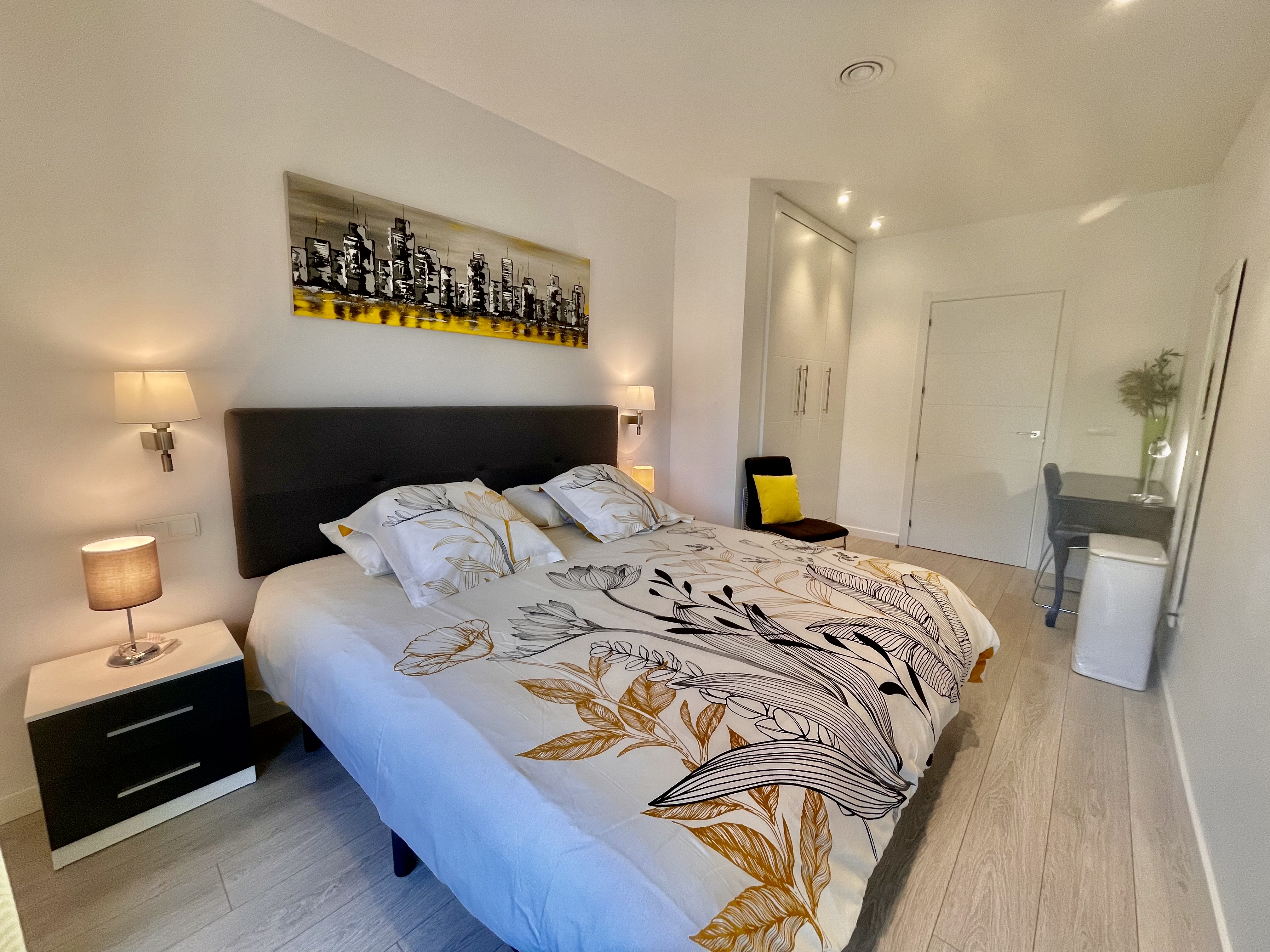 Chambre confortable de l'Appartement Bambou avec lit king size